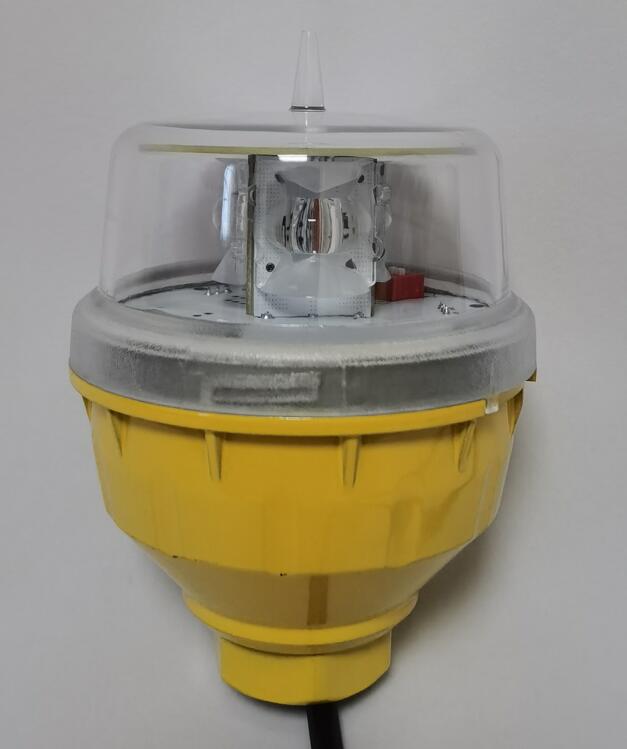 low intensity obstacle light