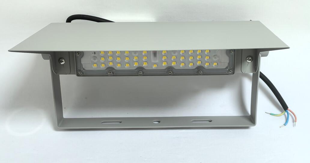 aircraft flood light